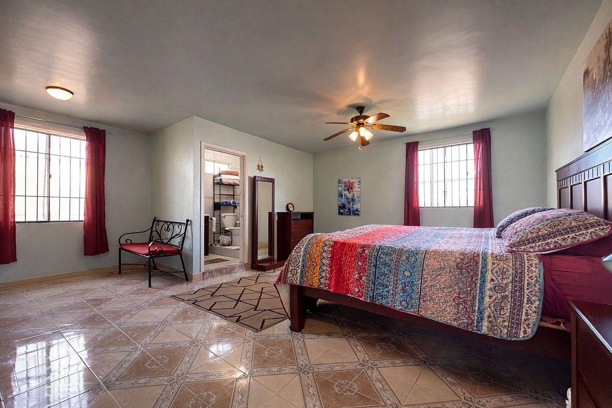 MAR DE PUERTO NUEVO I, HOUSE FOR SALE