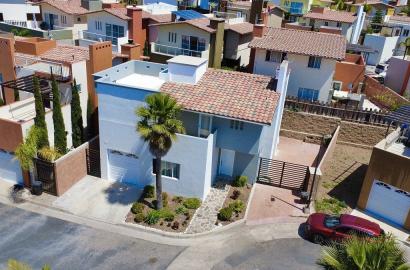 LA CASCADA HOUSE FOR RENT
